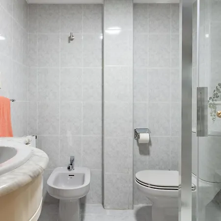 Apartamentos Asturias Holidays By Gestion House Norena Exterior photo